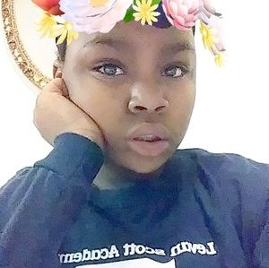 Meet your Posher, Danasha